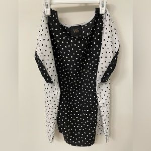 W5 black and white blouse size M